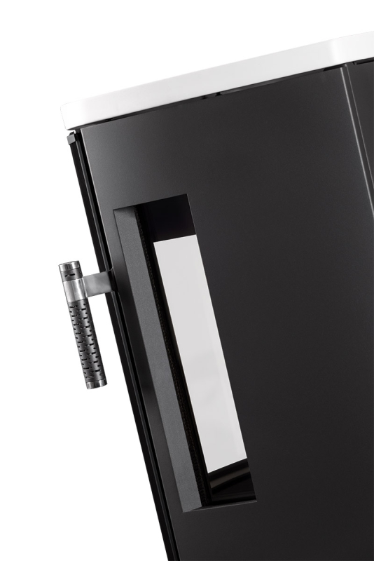 Fotografie hierro_3s_se_keramik_kaminofen_storch_kamine_detail_05.jpg