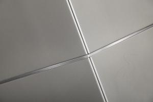 Fotografie noblesse_30_se_storch_design_kamine_blatt_titanium_detail_f3.jpg